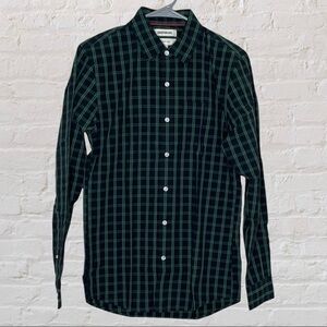 Good Threads green and black plaid button down NWOT XS
